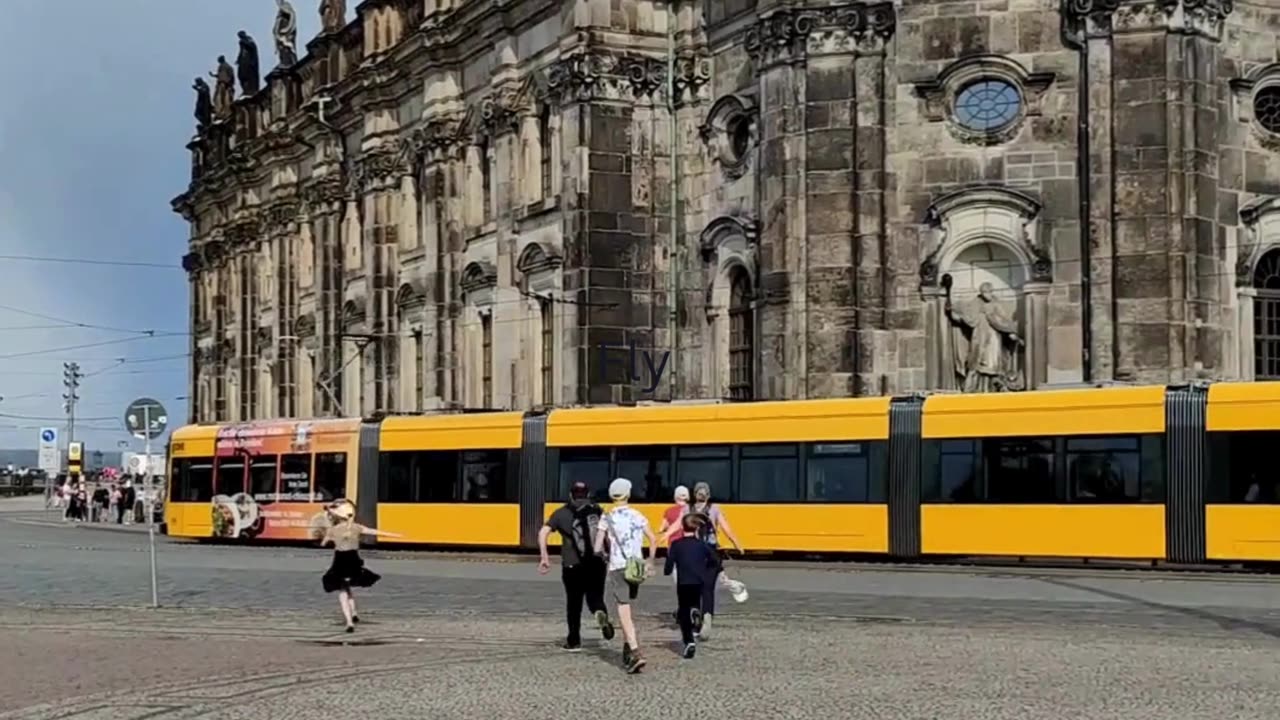 Visit London Feel Energy & Elegance