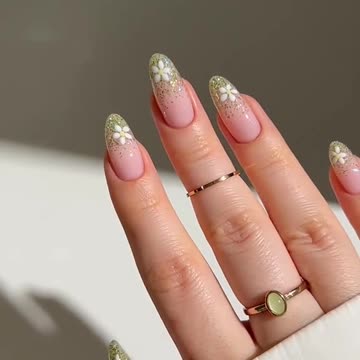 Sparkly Ombré Nails!