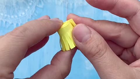 Handmade Paper Fringe Flowers DIY Craft Project