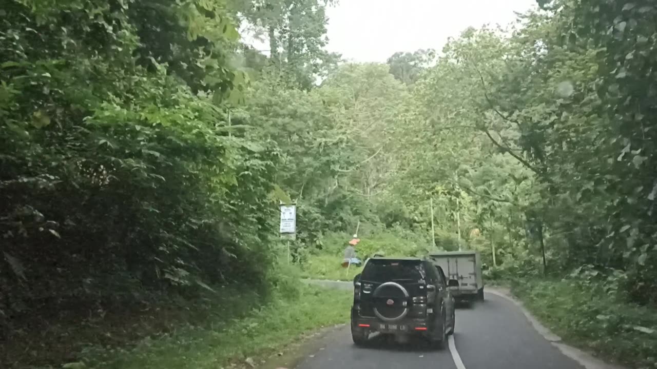 Journey on the 44 bends of West Sumatra Padang Indonesia