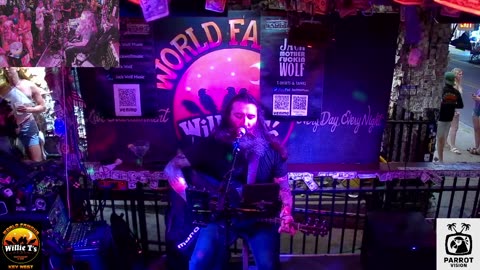 LIVE Music Everyday!