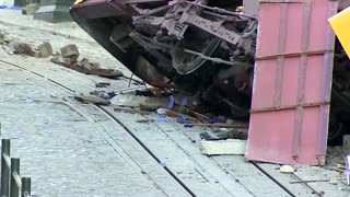 Portugal probing fatal cable car crash