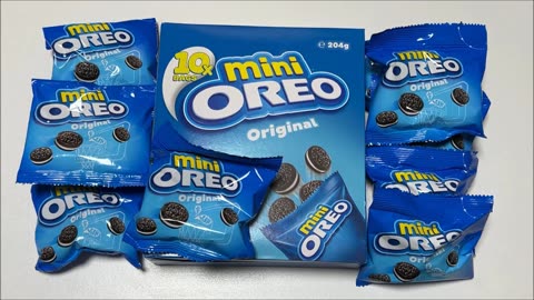 Mini Oreo Original 10 Pack Packshot vs Product