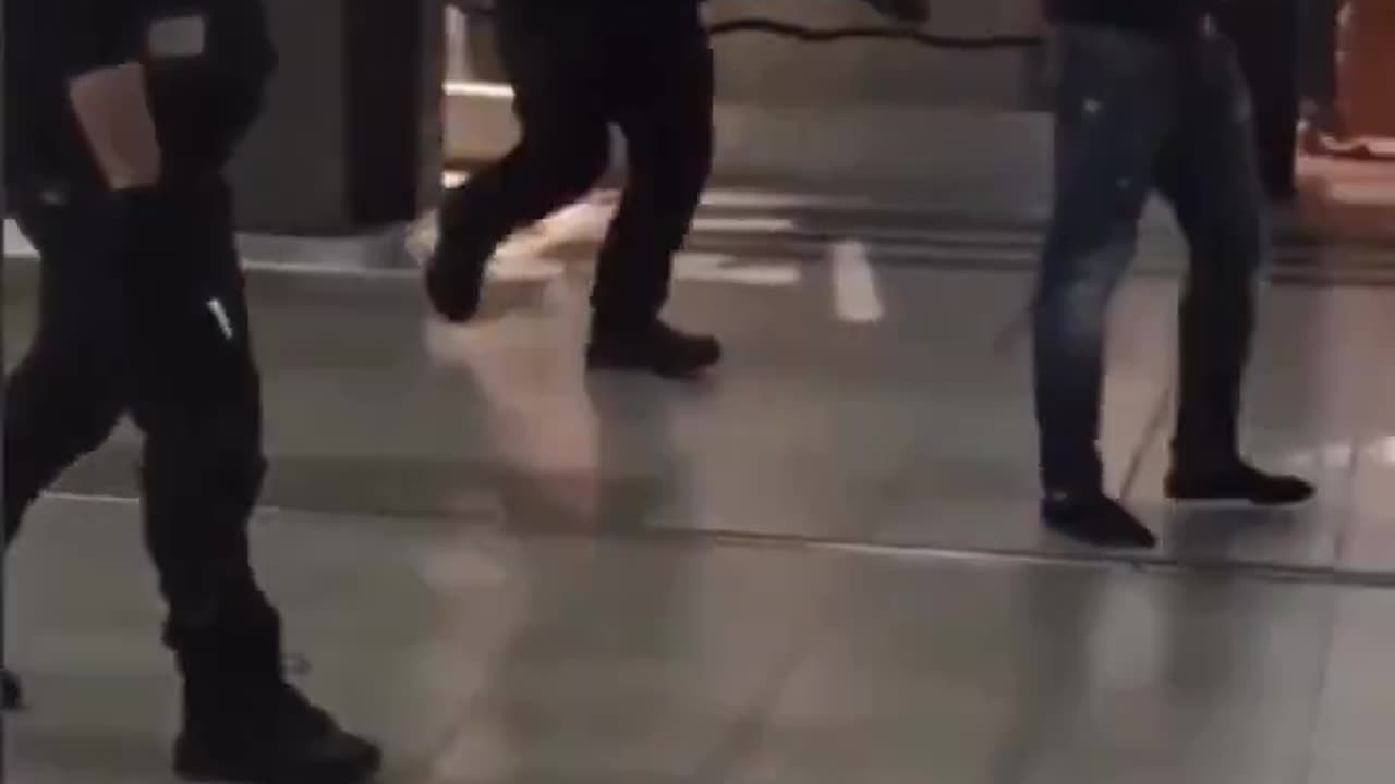 🇧🇪😡 Shocking Brussels Train Station Stabbing: Migrant Taken Down by Security