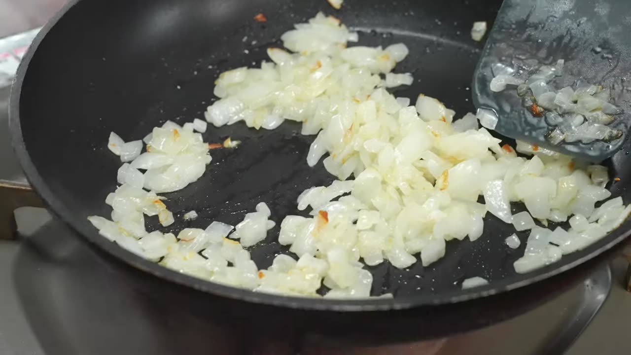 Mashed Potatoes and Egg! A delicious and easy cheese breakfast recipe