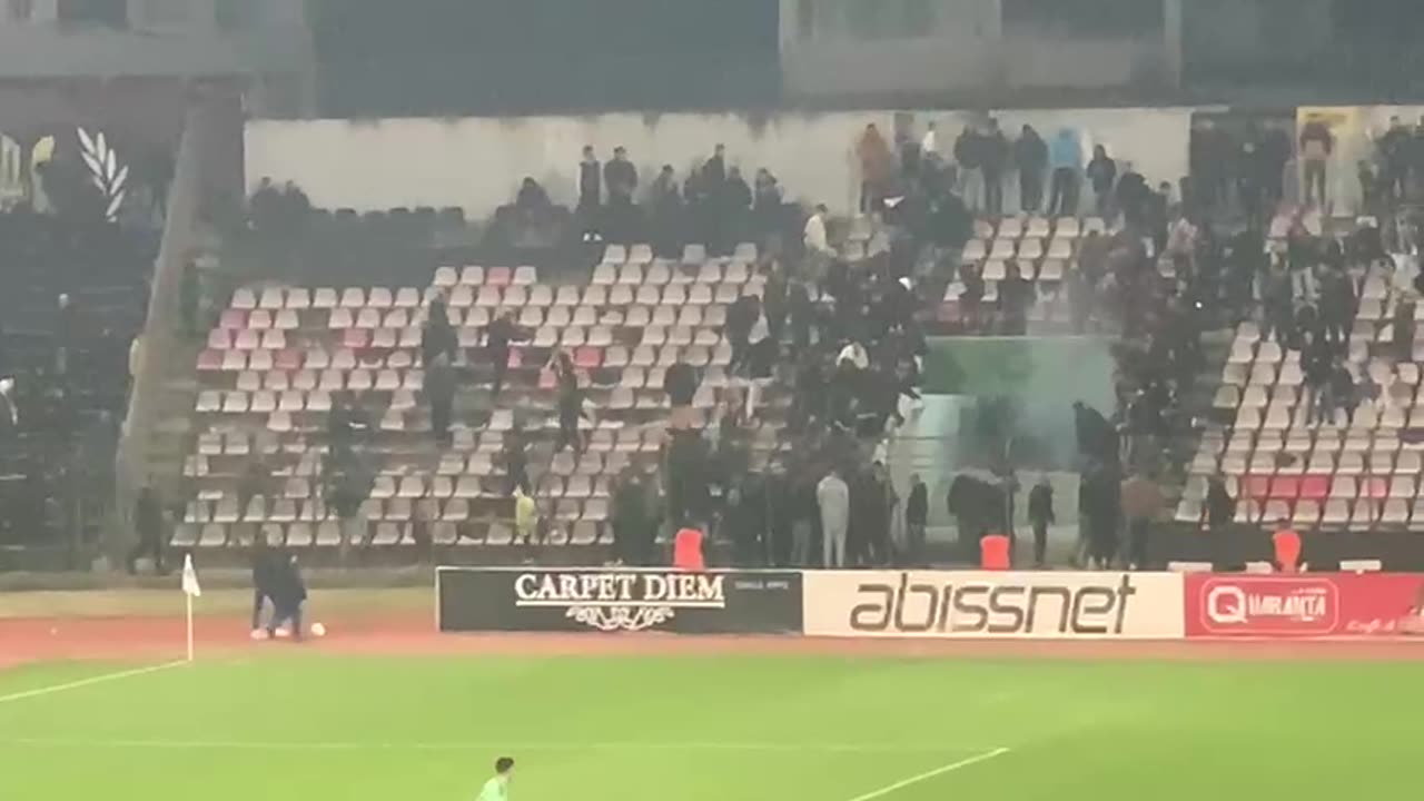 incidente ne tribuna