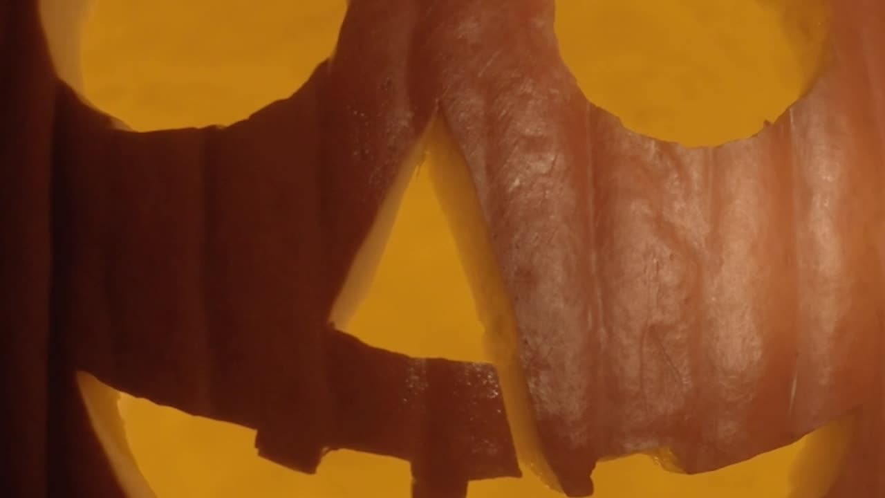 Spooky Halloween Night Ambience 👻 | Quick Haunted Vibes #shorts