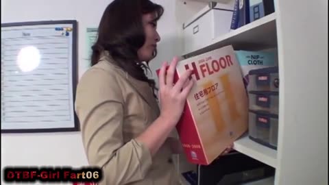 23. Girl Farts While Working 💥 “WARNING: Wettest Fart Ever Caught on Camera 💨💦