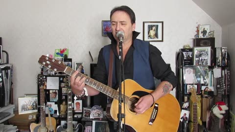 Paul Murphy - '42 An' Out' . [Acoustic version]