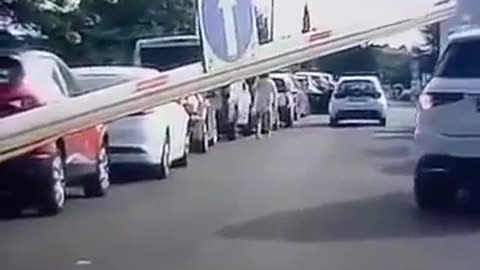 🚗🚦 To Stop the Car, Twice! | FunFM