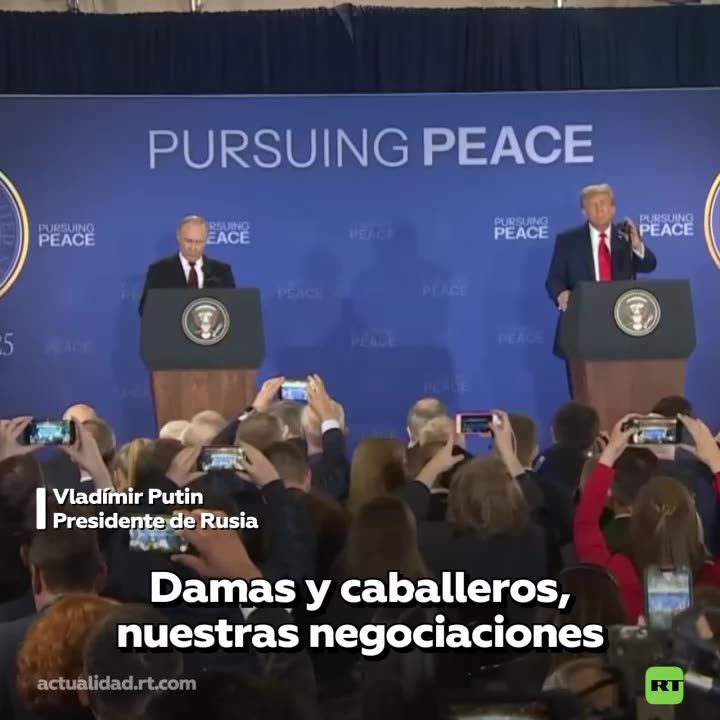 Putin revela qué palabras le dijo a Trump al saludarse en el aeródromo de Anchorage