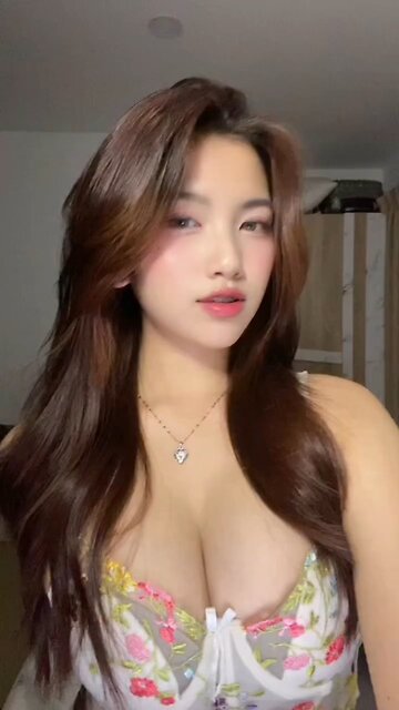 #tiktoktrend #trend #outdoors #ocean #StarsEverywhere #tiktok #foryou#dance #vannda #cutegirl#remix