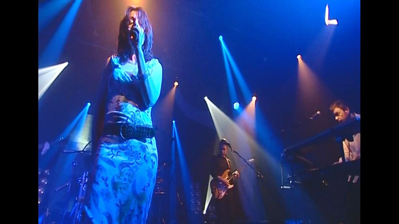 Magenta - Call Me - Live - 2005 - Porth - HD