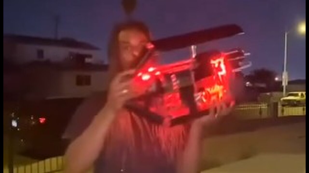 🔥🚨Going viral for creating 40k explosive plasma weapons out of car parts and scrap metal