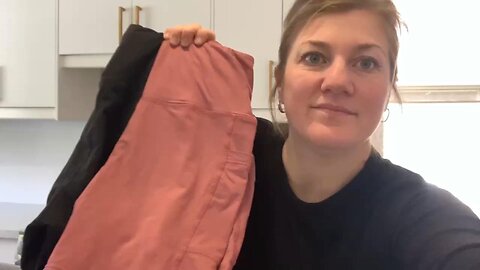 Must-Have 4 Pack Women’s Shorts | High-Waisted, Tummy Control & Pockets for Every Workout!