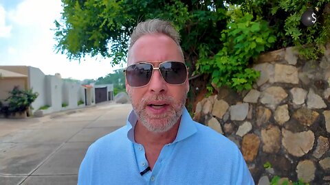 Jeff Berwick - The Great Deception! The Trickster King rolls out the Beast System to MAGA applause!