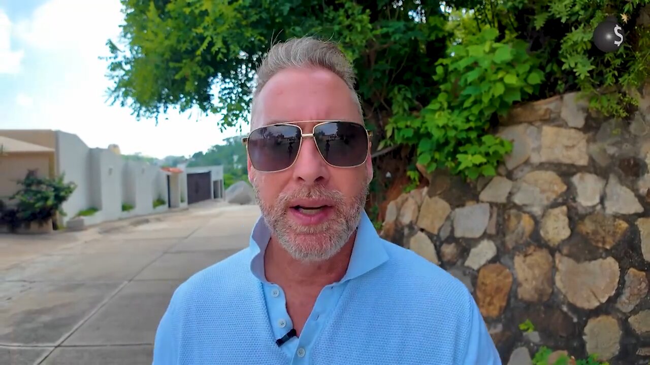 Jeff Berwick - The Great Deception! The Trickster King rolls out the Beast System to MAGA applause!