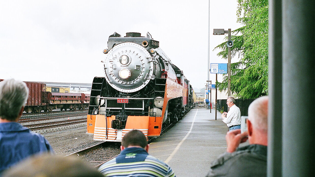 Southern Pacific 4449 Holiday Express Compilation!