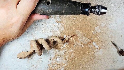 Wood Carving a Beautiful Snake Sculpture: Perfect for Decoration