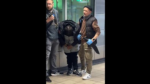 2 MACHETES Recovered During a Stop & Search at London Euston Station