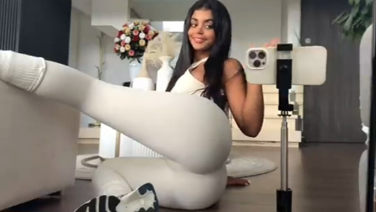 White leggings showcase