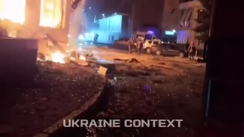 🔥👀 A close-up of the strike site in Donetsk.