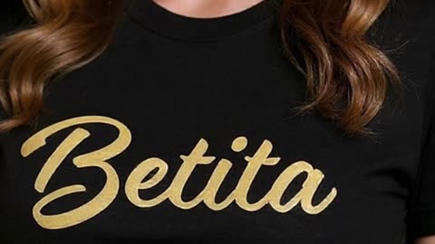 ¿Ya viste esta camiseta que cambia todo tu look? Es fuego total #modaurbana #estiloBetita