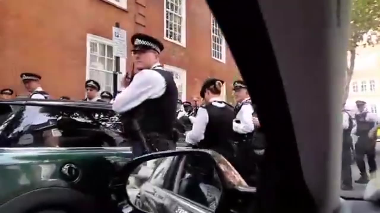 They are preparing for mass arrests of “defend our juries” campaigners in London today