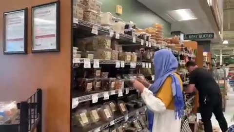 Make finding Hilal Foods easier, if you spend Holiday to Pakistan(part 2).mp4