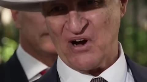 Australian MP Bob Katter Calls for Deportations After Bondi Beach Attack