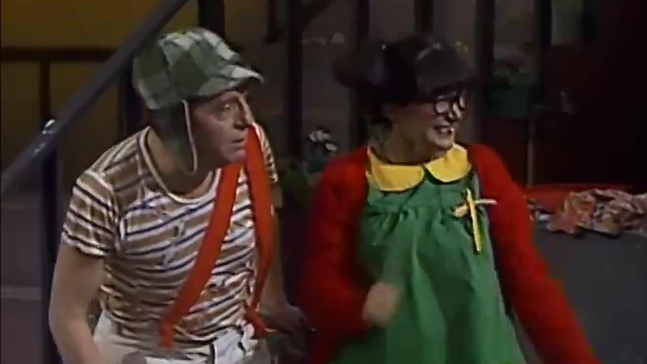 El Chavo del 8 - El pollo de doña Clotilde