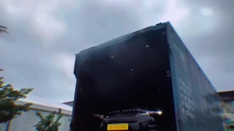 Range Rover Revealed: Enclosed Car Shipping Secrets Exposed!