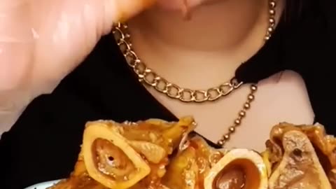super bone marrow Eating yummy