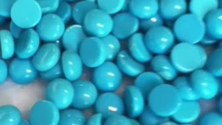 20250924-05 Turquoise Blue: A Color Pantone Can’t Name