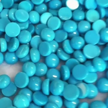 20250924-05 Turquoise Blue: A Color Pantone Can’t Name