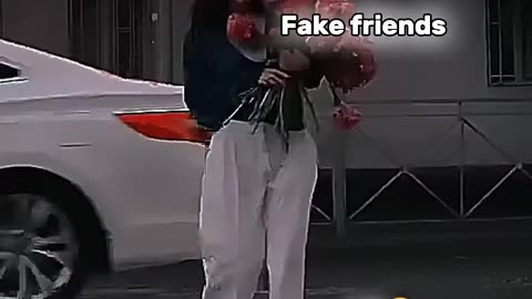 Fake friends v/s Bestfriend,,,,, #trending #short #aeshtetic #newtrending #relatable #explore