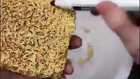 Must Watch: Does instant noodles leave writing? #dthacks92 #lifehacks #tips #hac