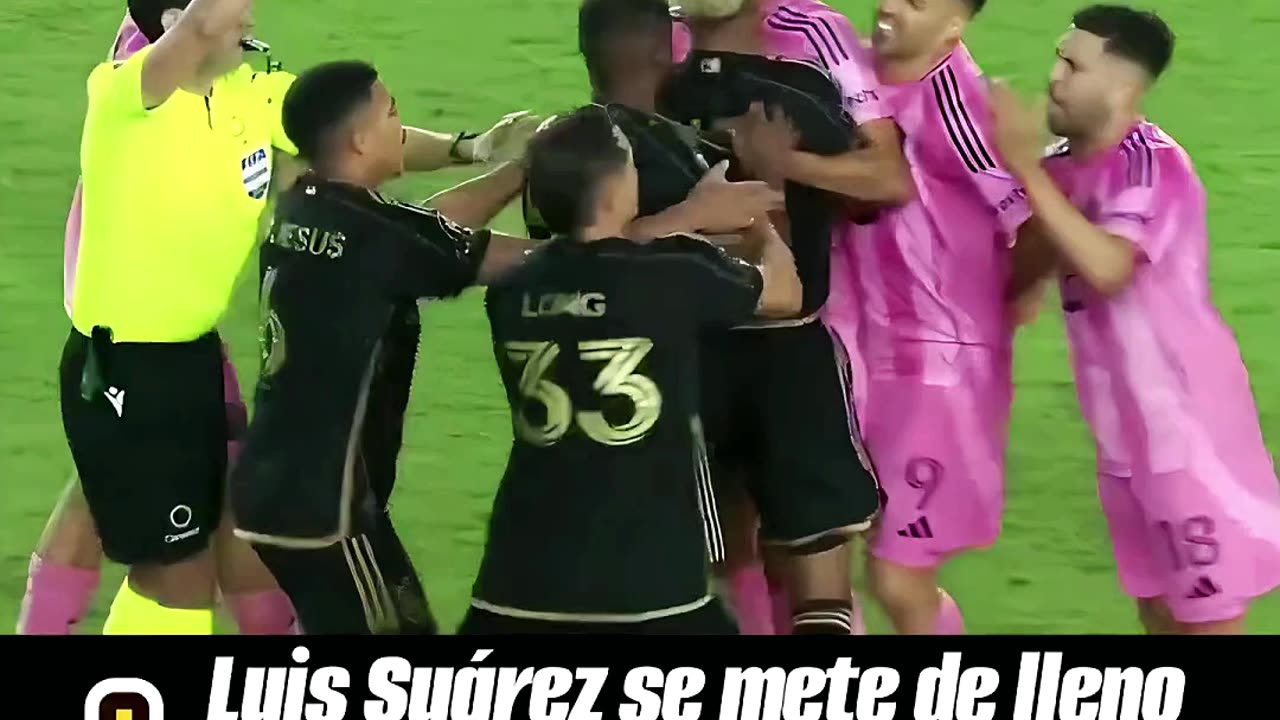 🧐 SUÁREZ Y SU LADO MÁS OSCURO ⚠️ INTENTÓ MORDER A JORDI ALBA EN PLENO PARTIDO