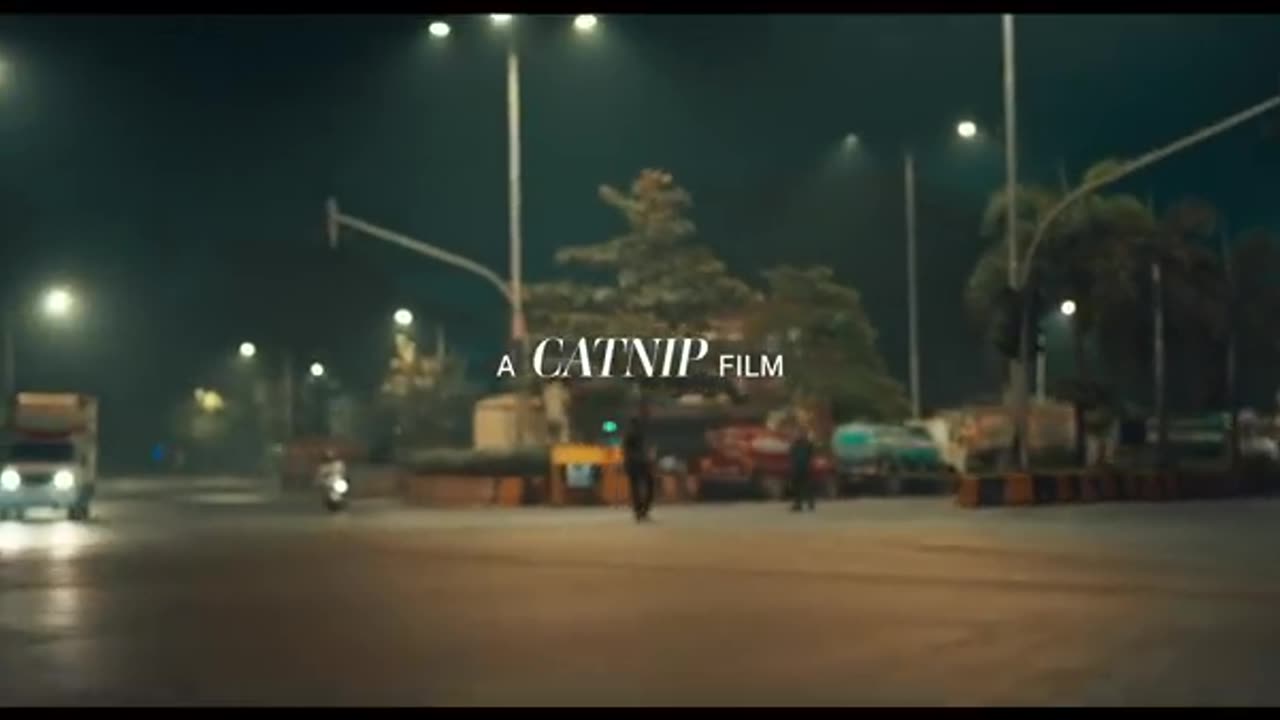 DIVINE_Official_Music_Video(360p)