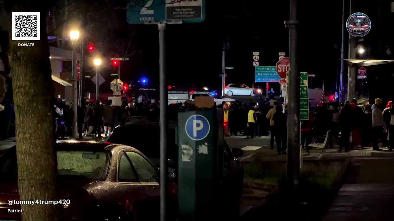 Anti I’ve protestors protesting for TDA gang members!