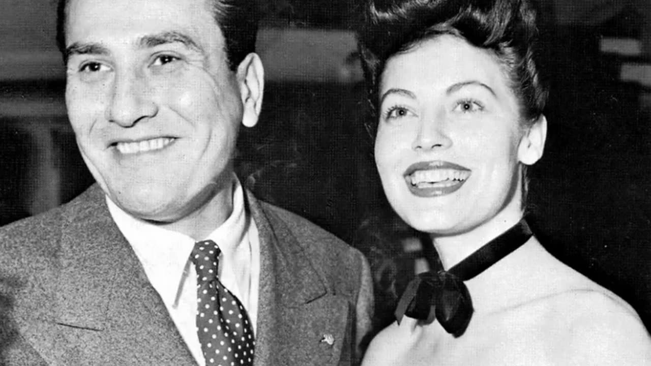 Happy "Heavenly" Birthday to ARTIE SHAW ...