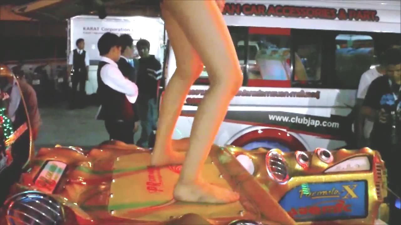 Thai motorshow dancers...