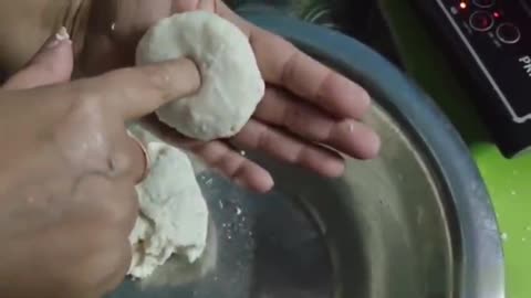 🍩 Homemade Chocolate Donuts | Easy & Tasty Recipe