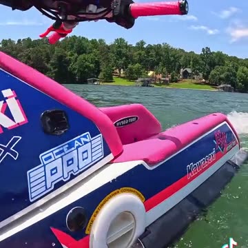 All jet skis should be like this (via:@the1nonlydillan)