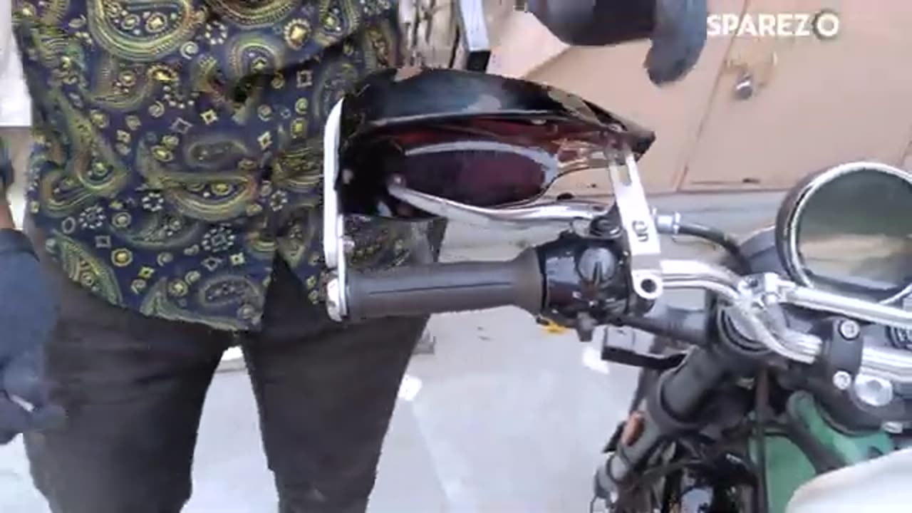 Royal Enfield Super Meteor 650 | Powerage Silencers Unboxing and Installation - SPAREZO