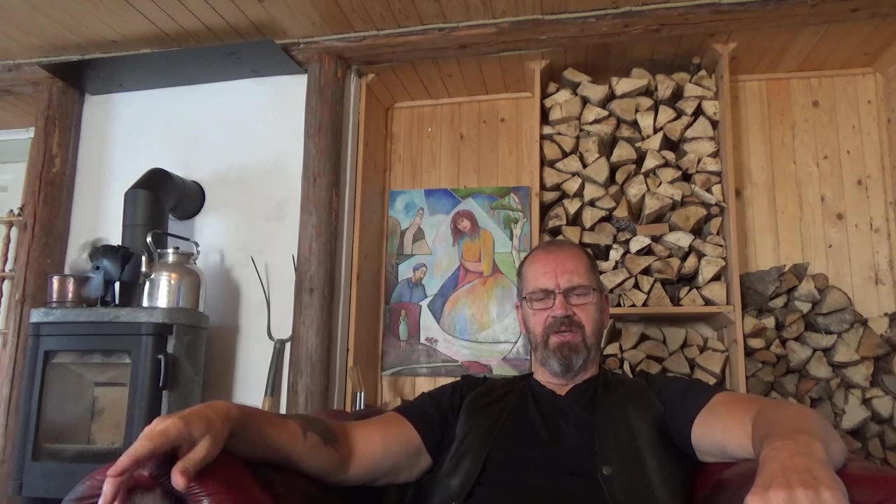 What? Macrons sending Brigitte pics to court? Jimmy Kimmel's back - will he apologize?