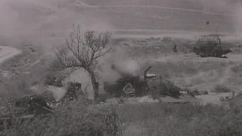 WWI-vintage 28cm Haubitze L 12 siege howitzer engages Soviet fortifications in Sevastopol in 1942