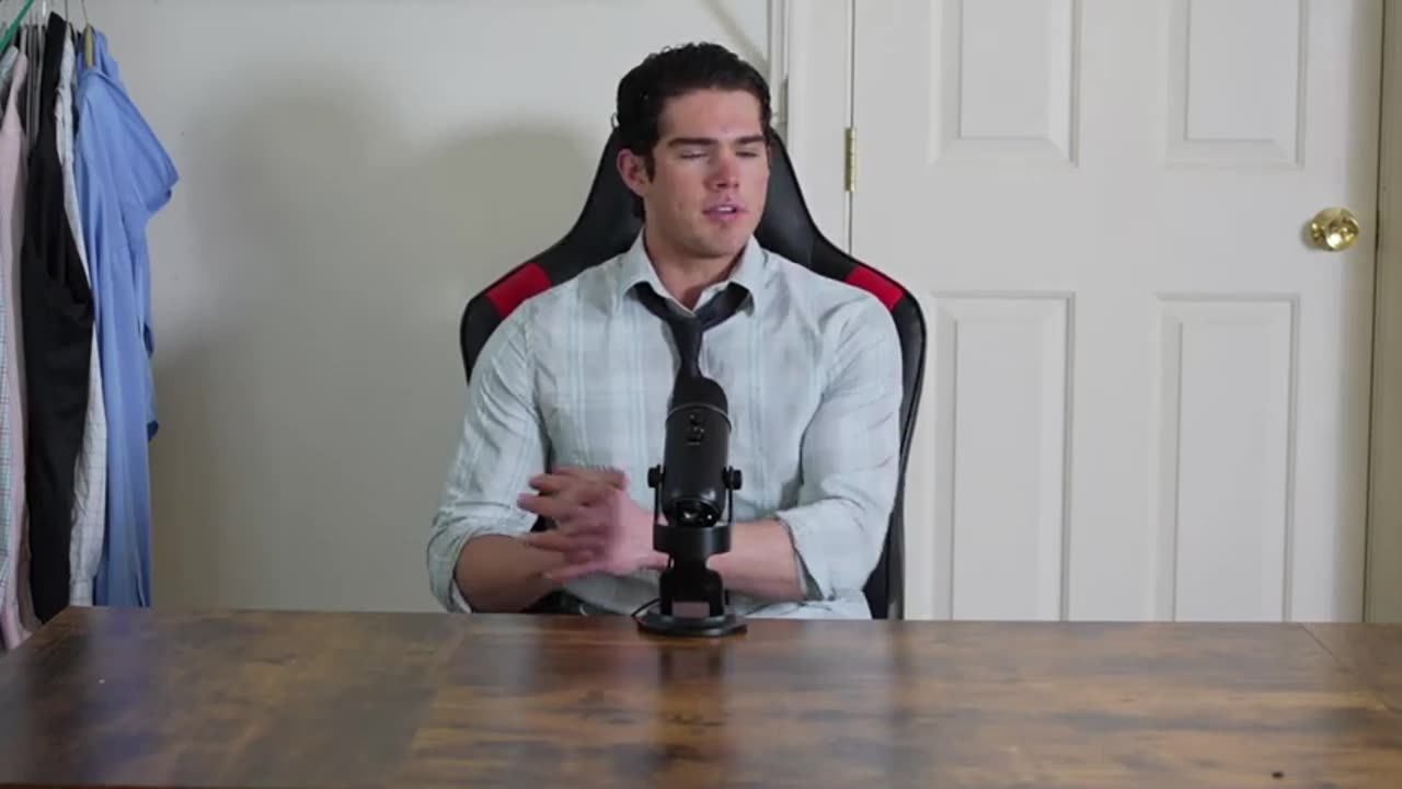 Clavicular complains about dating