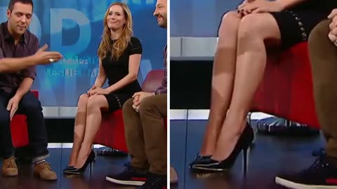 Leslie Mann's VIP Leg Show 1