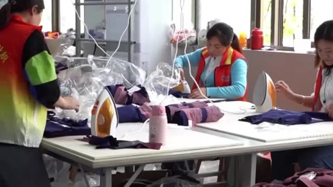 Cómo las fábricas chinas se adaptan a los aranceles impuestos por Trump